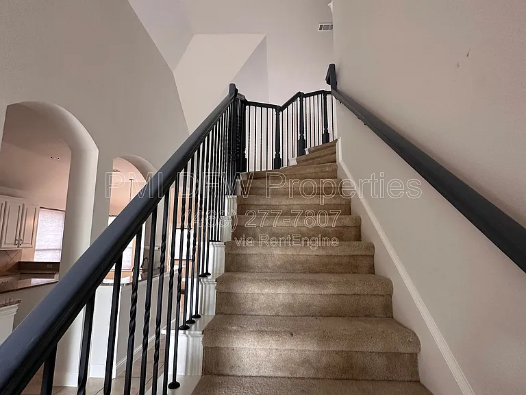 2610 Meadow Ridge Dr — Photo 26