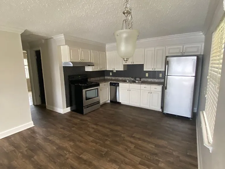Lake Silver Apartments — Photo 5