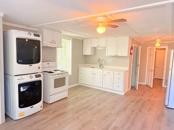129 Hanover St #1, Lebanon, NH 03766