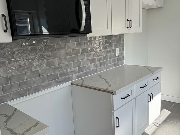 4th image of 10606 Bryson Ave