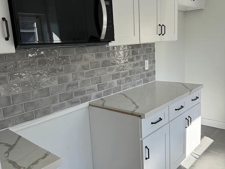 10606 Bryson Ave — Photo 4