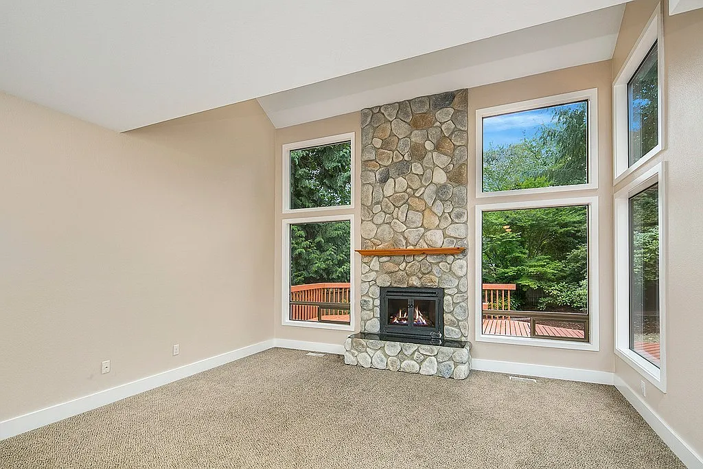 3 bed, 1660 sqft, $3,750 — Photo 3