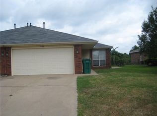 2105 W Roselawn St, Rogers, AR 72756