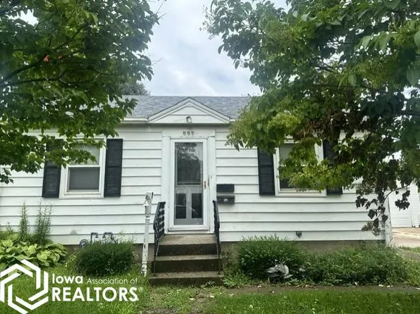 444 1st St SW, Britt, IA 50423