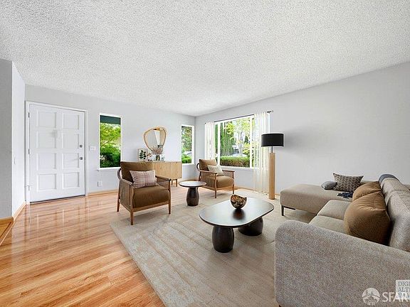 3rd image of 613 Parvin Dr