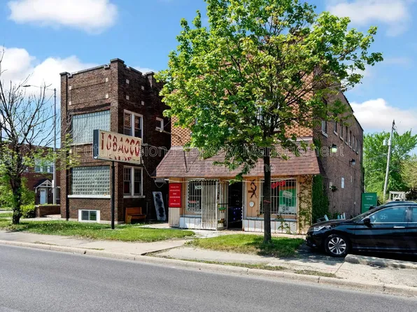 825 W Jefferson St, Joliet, IL 60435