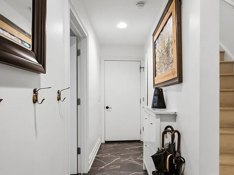 2237 W Madison St #5 — Photo 18