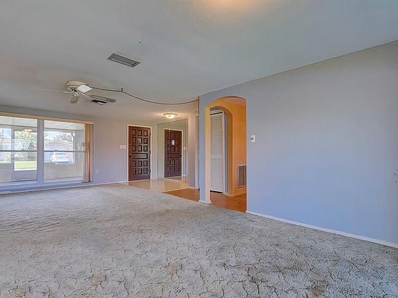 5th image of 2046 Norfolk Dr
