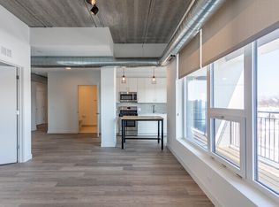 2405 Hutchinson Apartments, Chicago, IL 60618