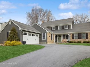 2097 Wexford Cir, Wheaton, IL