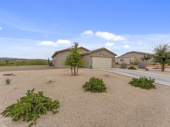 2nd image of 615 Ringtail Road
