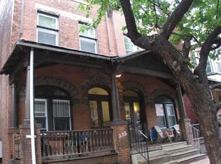 233 Buckingham Pl, Philadelphia, PA 19104