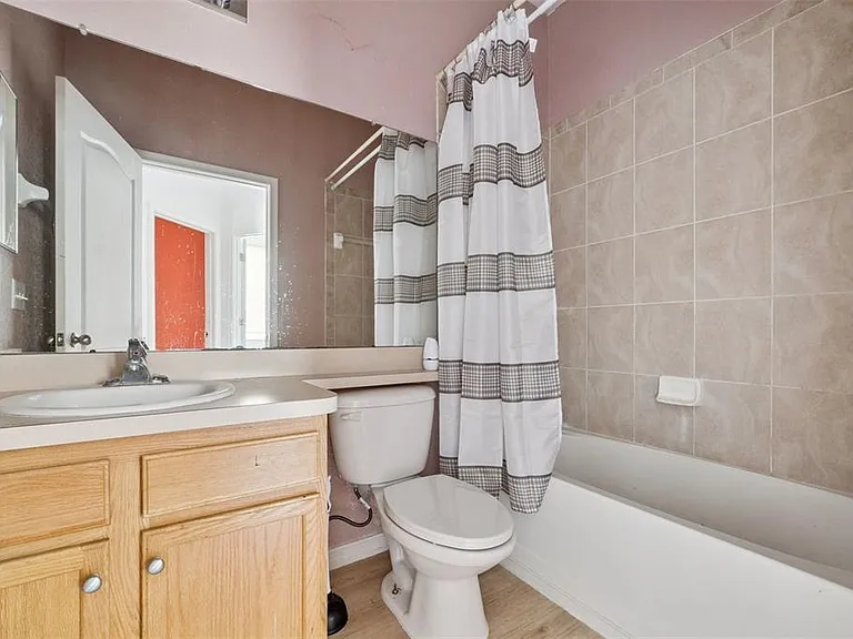 7055 Heatherbrook Dr — Photo 26