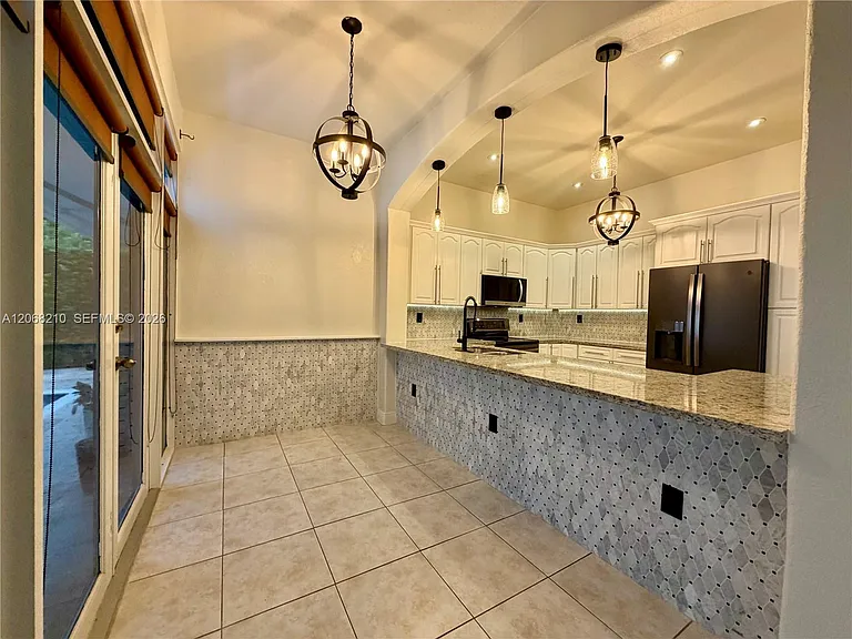 2802 SW 149th Pl — Photo 8