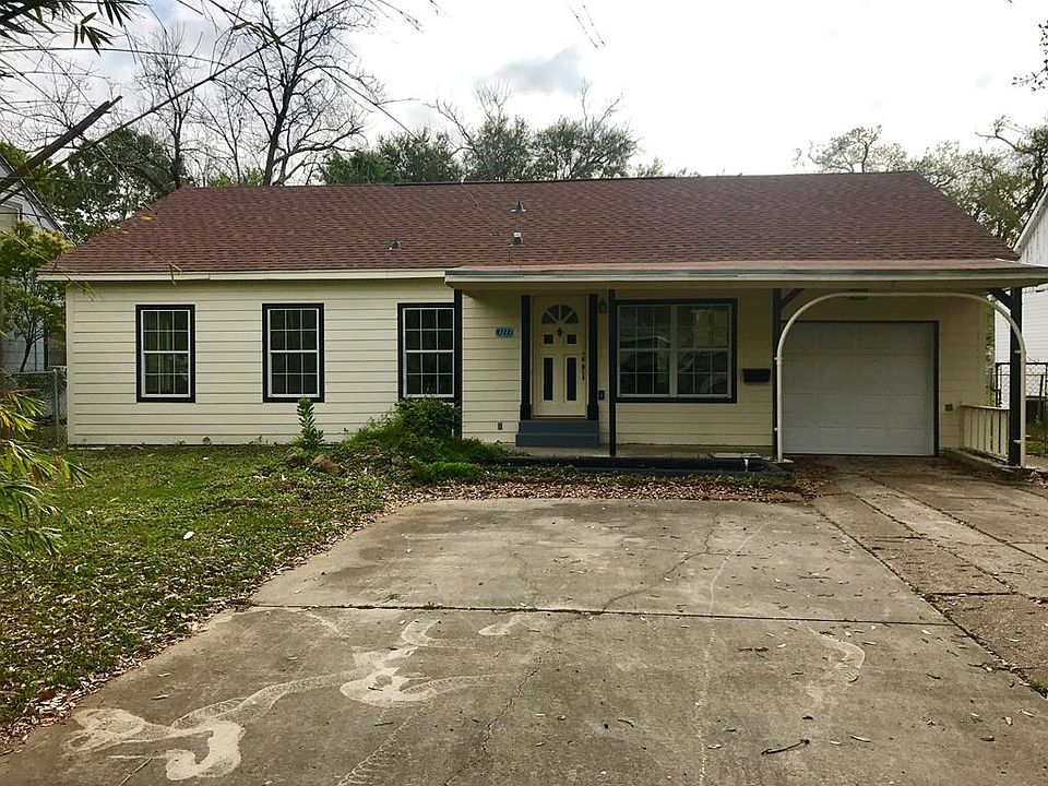 1st image of 3133 Grand Ave