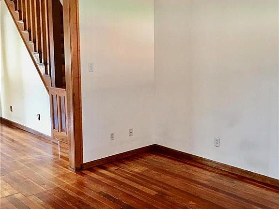 3rd image of 1624 Lincoln Ave