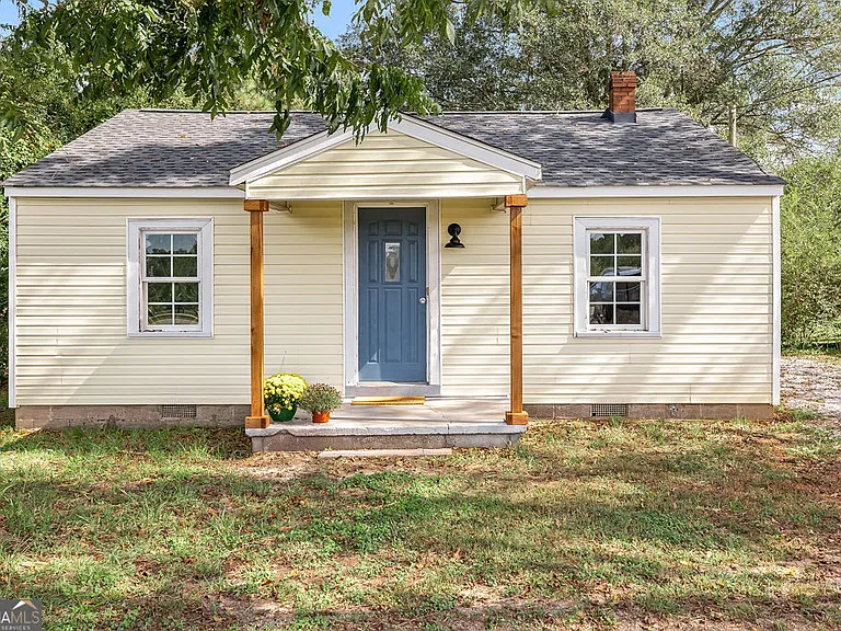 638 Vickery St — Photo 2