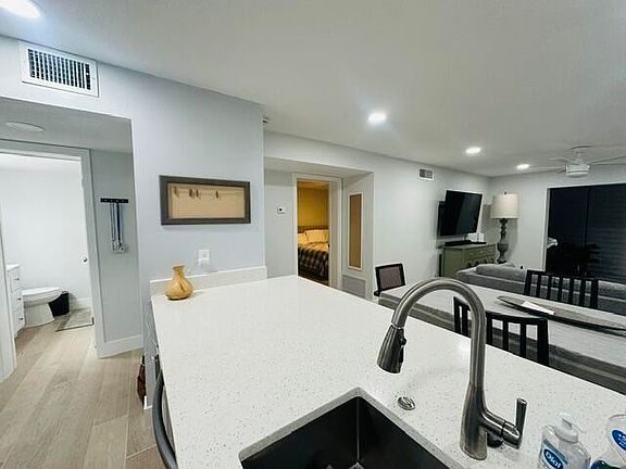 4th image of 2601 NE 3rd Court #1050