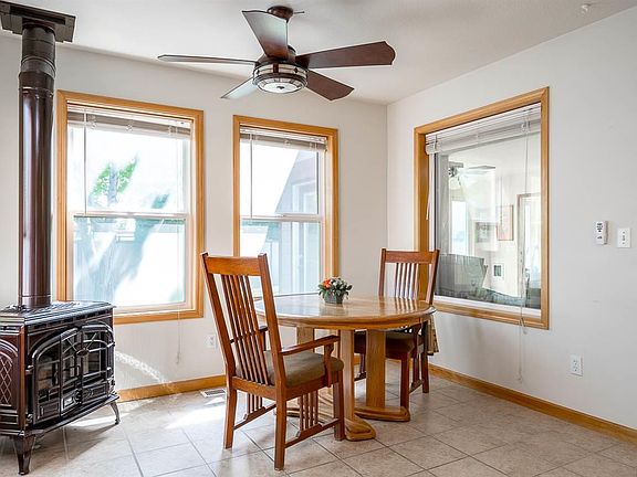 4th image of 4807 Lobelia Ct