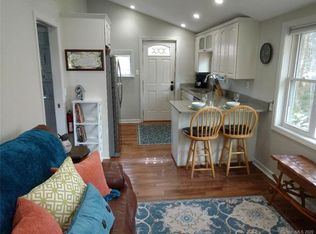 422 E Patterson St, Hendersonville, NC 28739