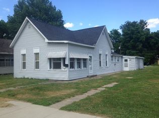 1207 N 10th St, Terre Haute, IN 47807