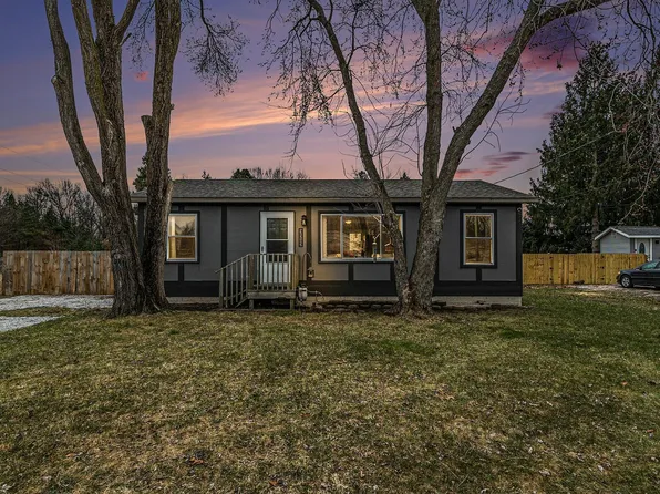 3515 Max Paulsen Dr, Muskegon, MI 49444