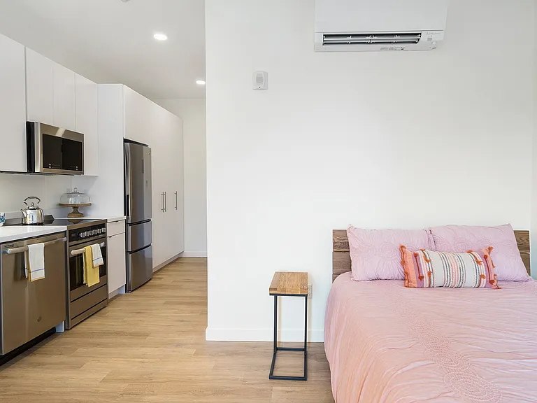 One East Pleasant — Photo 9