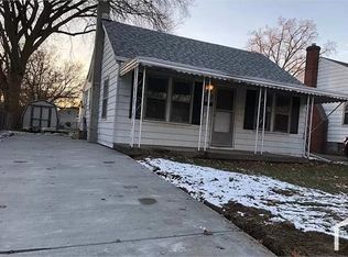 7262 Cherokee St, Taylor, MI 48180