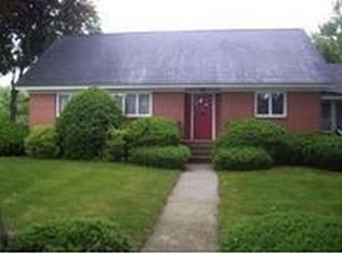 105 Dexter St, Manchester, NH 03102