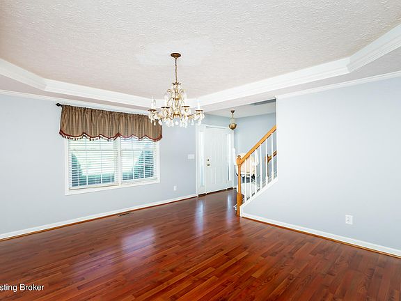 3rd image of 436 Ironwood Trl