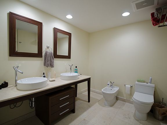 2nd image of 485 Brickell Ave #0000