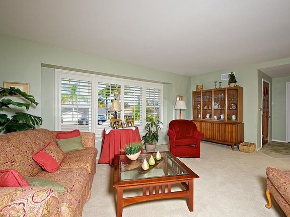 5th image of 6678 Golfcrest Dr