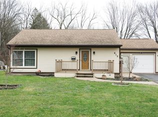 6 Mercedes Dr, Rochester, NY 14624