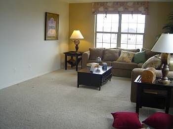 5th image of 2004 Woodway Dr