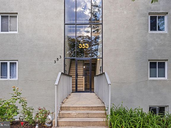 4th image of 353 Gatewater Ct #G