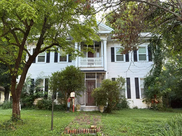 407 W 5th St, Metropolis, IL 62960