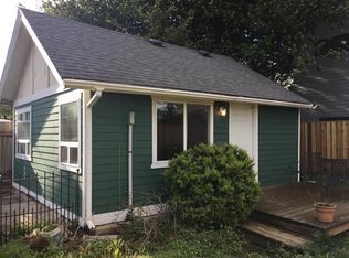 1735 SE Harney St #B, Portland, OR 97202
