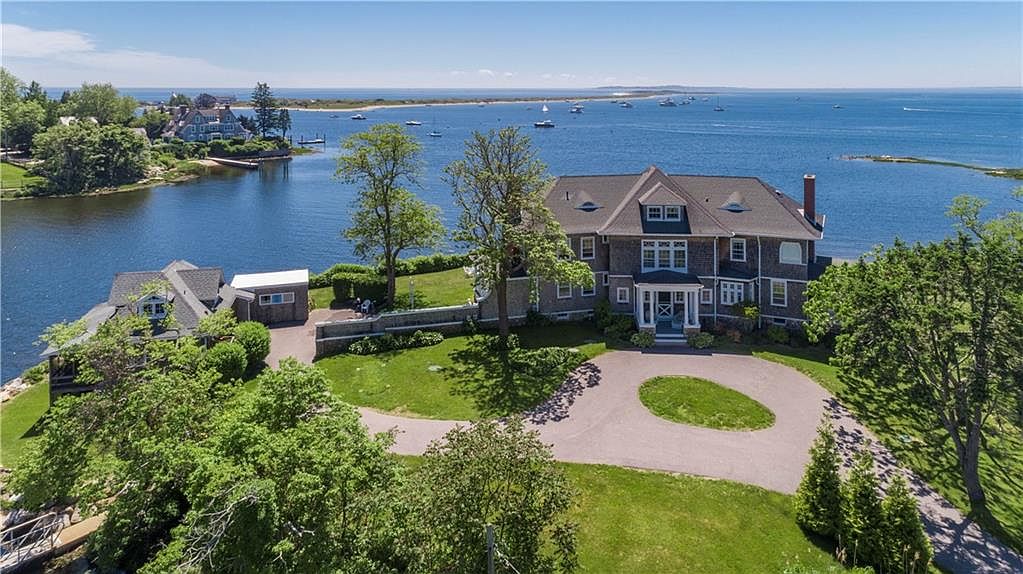 12 Arraquat Rd, Westerly, RI 02891 | Zillow