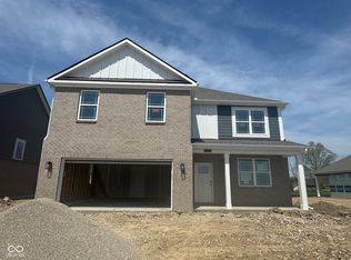 1350 Foxtail Ln, Greenwood, IN 46143