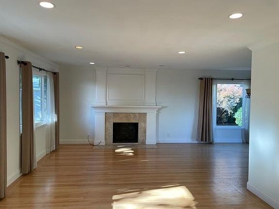 3rd image of 3788 Country Club Dr