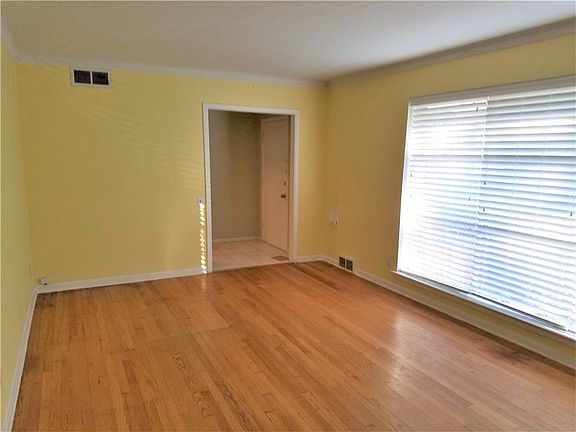 4th image of 10119 Linkwood Dr