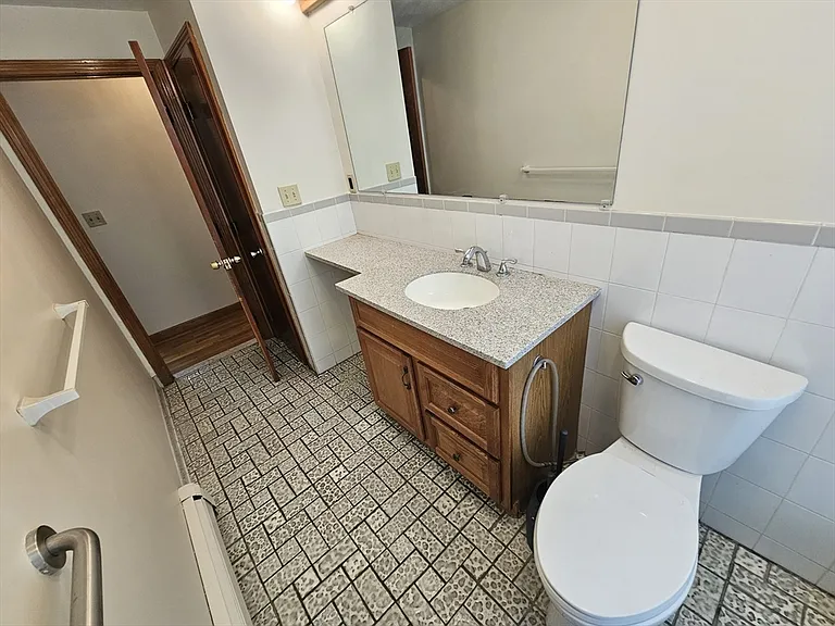 91 Irving St #91 — Photo 17