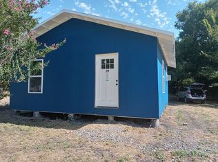 311 Maple St, Whitewright, TX 75491