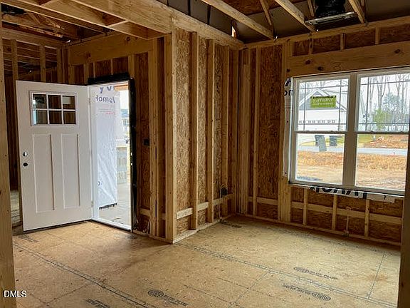 3rd image of 220 Seahawk Way