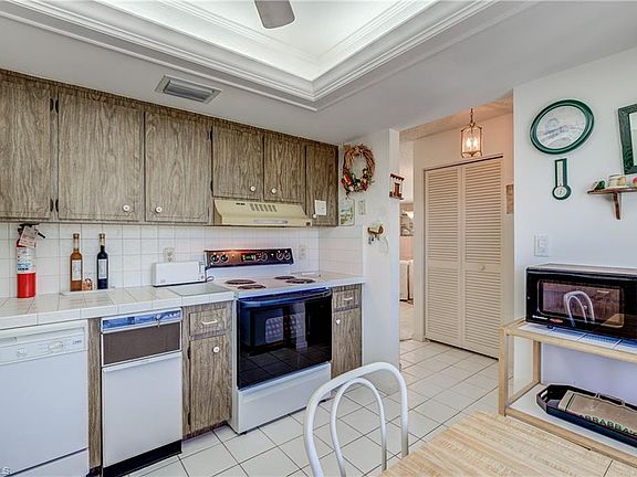 5th image of 396 Tern Dr APT 2