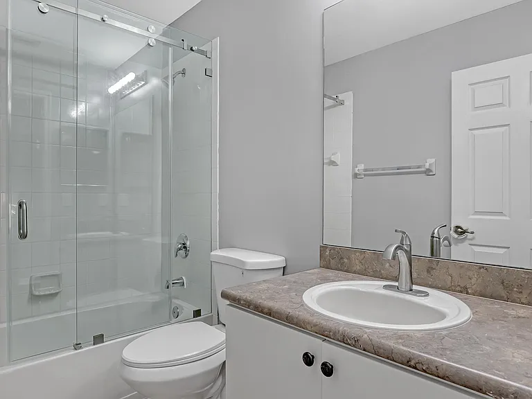 3464 Commodore Ct — Photo 33
