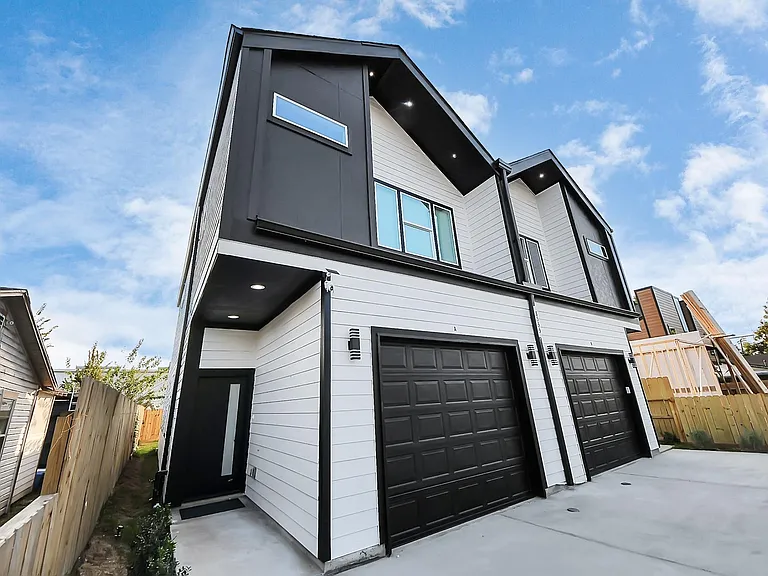8533 Amadwe St #B — Photo 4