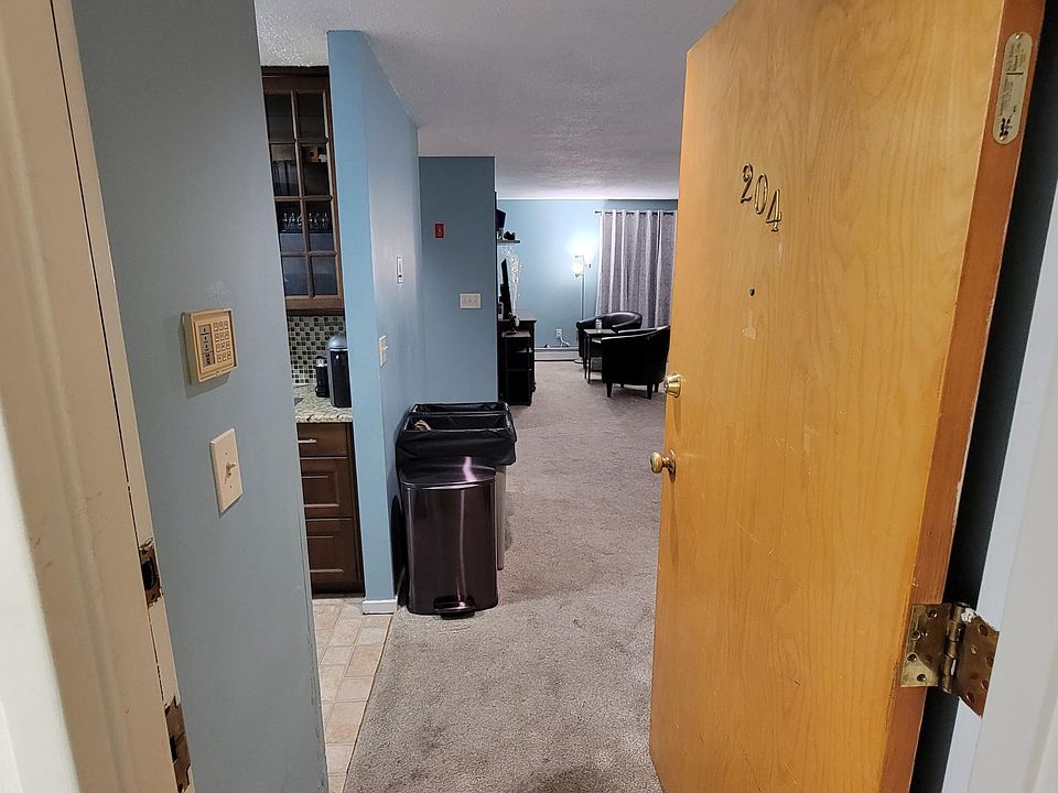 1st image of 24 Stenton Ave APT 204