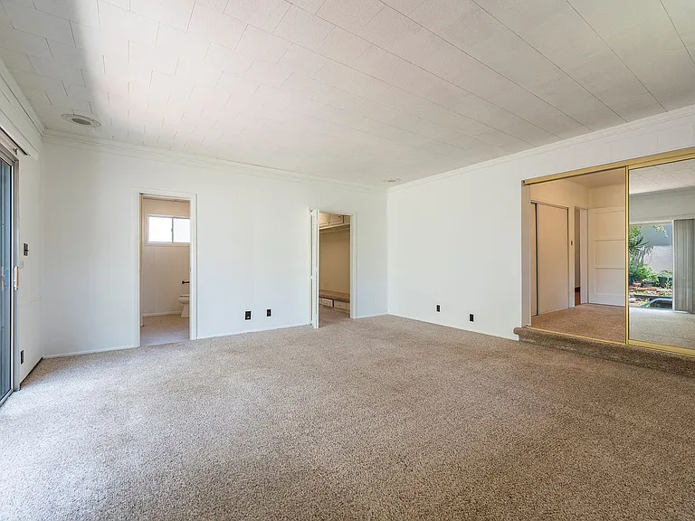 501 Kansas St — Photo 12