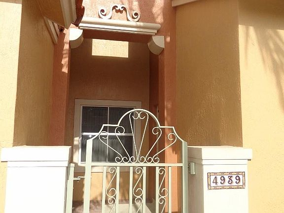 3rd image of 4939 Windward Way